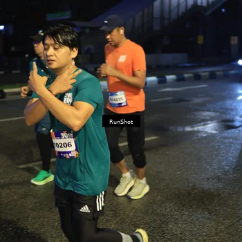 Runner Photo 7900133