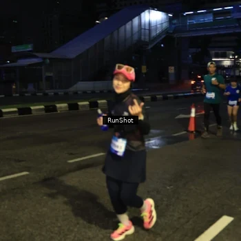 Runner Photo 7900141