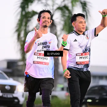 Runner Photo 7900143