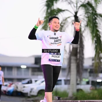 Runner Photo 7900156