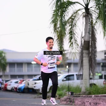 Runner Photo 7900159