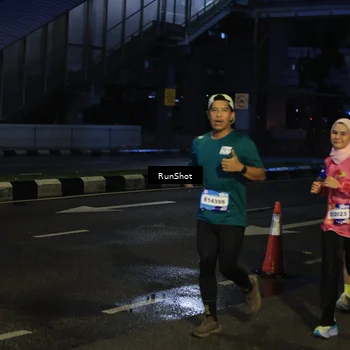 Runner Photo 7900164