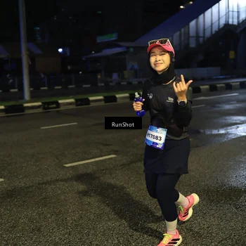Runner Photo 7900170