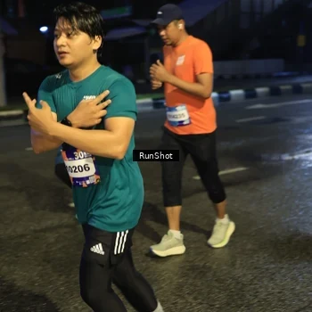 Runner Photo 7900174