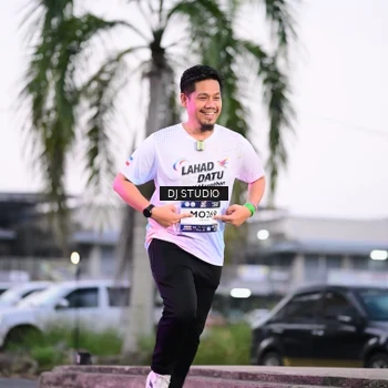Runner Photo 7900181
