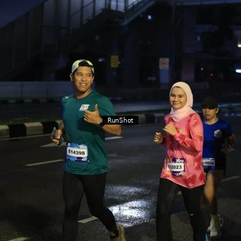 Runner Photo 7900188