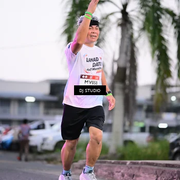 Runner Photo 7900210