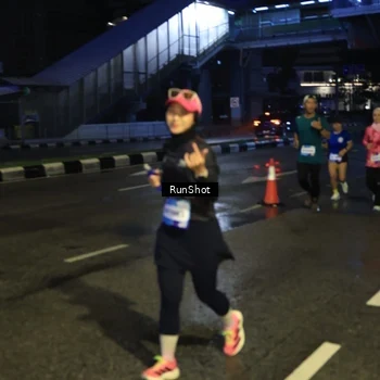 Runner Photo 7900211