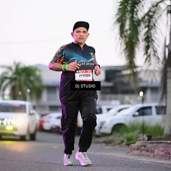 Runner Photo 7900232