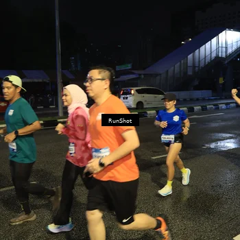 Runner Photo 7900233