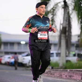 Runner Photo 7900241