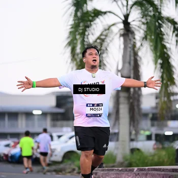 Runner Photo 7900257