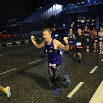 Runner Photo 7900270