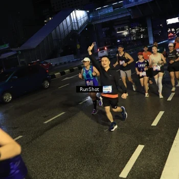 Runner Photo 7900273