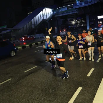 Runner Photo 7900284