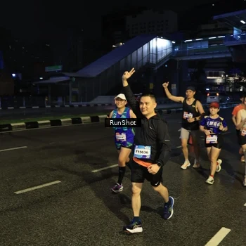 Runner Photo 7900292