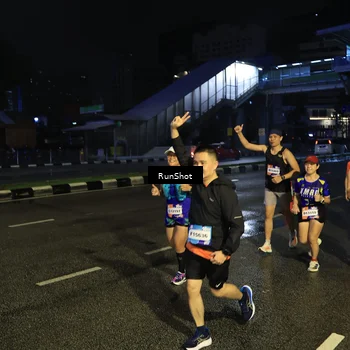 Runner Photo 7900294