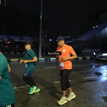 Runner Photo 7900299