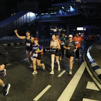 Runner Photo 7900307