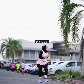 Runner Photo 7900309