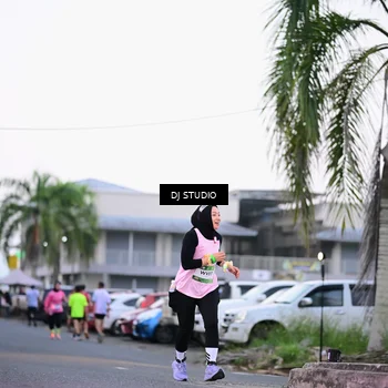 Runner Photo 7900313