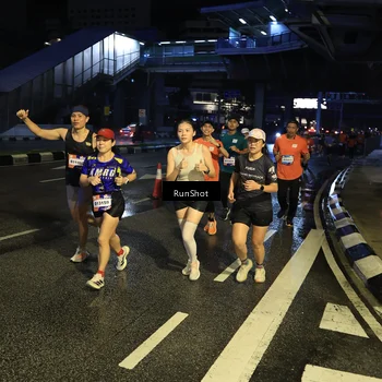 Runner Photo 7900315
