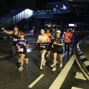 Runner Photo 7900326