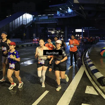 Runner Photo 7900335