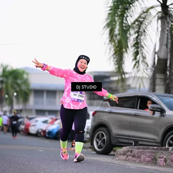 Runner Photo 7900346