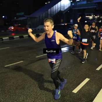 Runner Photo 7900349