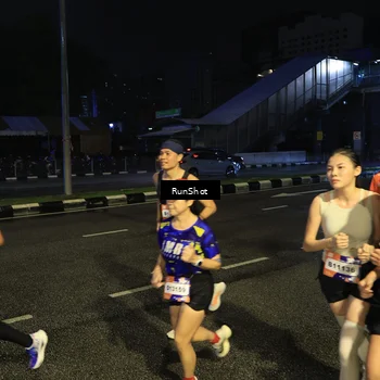 Runner Photo 7900357