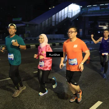 Runner Photo 7900362