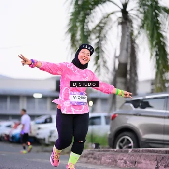 Runner Photo 7900363