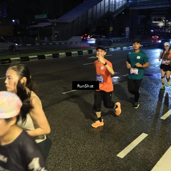 Runner Photo 7900371