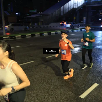 Runner Photo 7900375