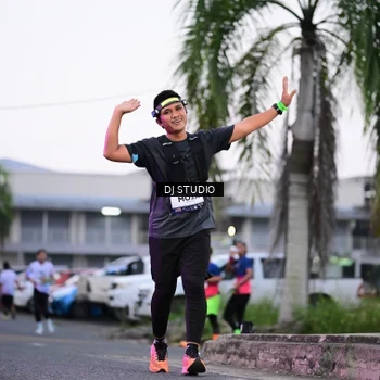 Runner Photo 7900380