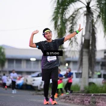 Runner Photo 7900383