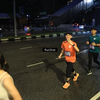 Runner Photo 7900385