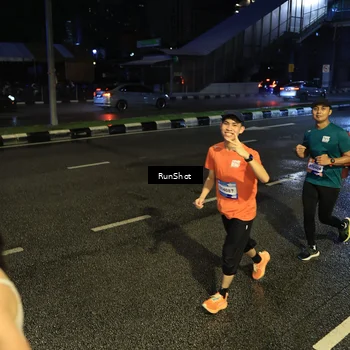 Runner Photo 7900388
