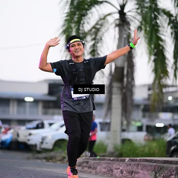 Runner Photo 7900392