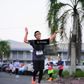Runner Photo 7900393
