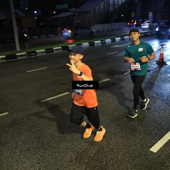 Runner Photo 7900396