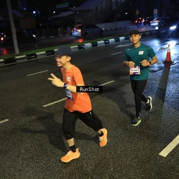 Runner Photo 7900399