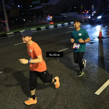 Runner Photo 7900406