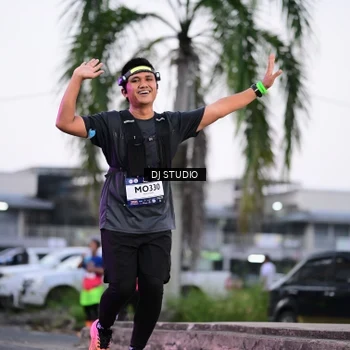 Runner Photo 7900408