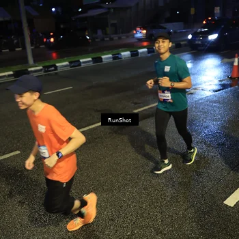 Runner Photo 7900412