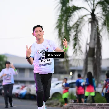 Runner Photo 7900419