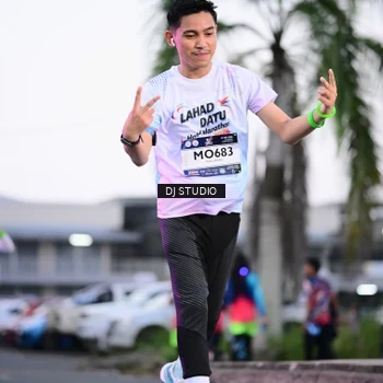 Runner Photo 7900423