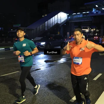Runner Photo 7900426