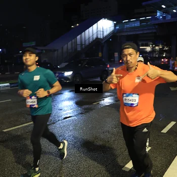 Runner Photo 7900430